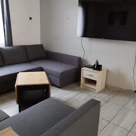 Grande Maison - Internet - Entree Autonome