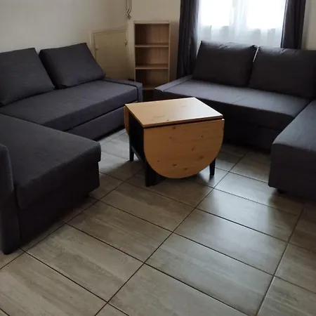 Grande Maison - Internet - Entree Autonome *